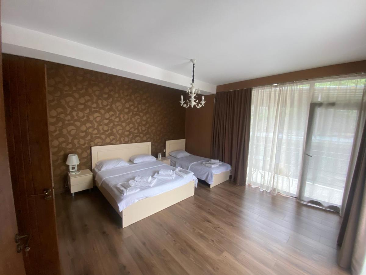 Borjomi Central Hotel Bagian luar foto