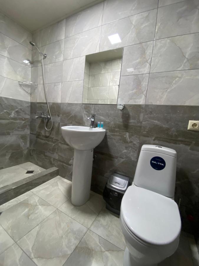 Borjomi Central Hotel Bagian luar foto