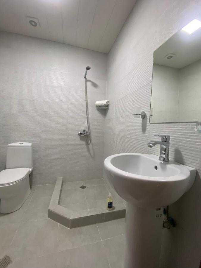 Borjomi Central Hotel Bagian luar foto
