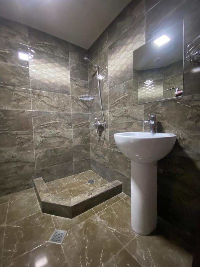 Borjomi Central Hotel Bagian luar foto