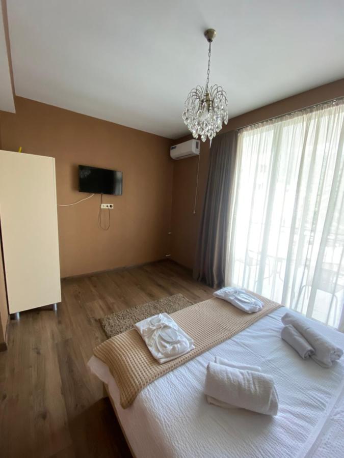 Borjomi Central Hotel Bagian luar foto