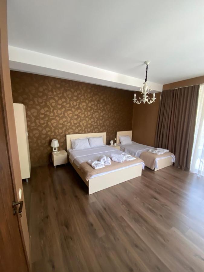 Borjomi Central Hotel Bagian luar foto