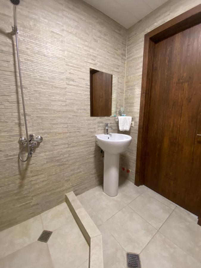 Borjomi Central Hotel Bagian luar foto