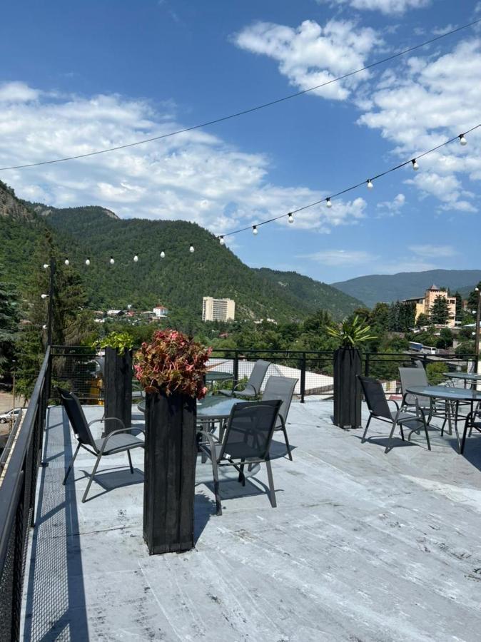 Borjomi Central Hotel Bagian luar foto